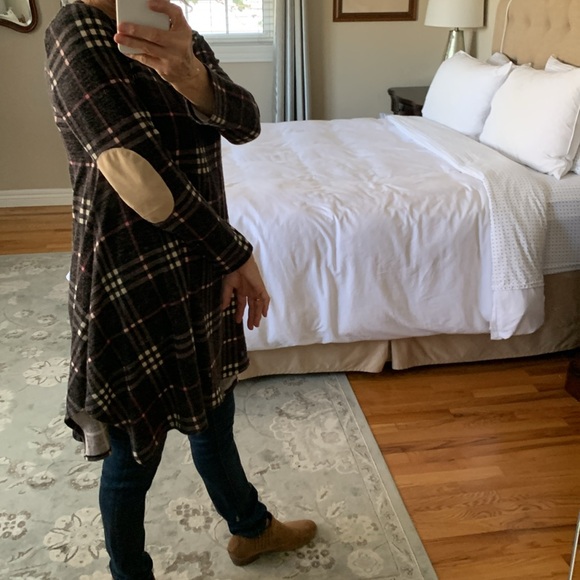 Casual fall/winter dress. - Picture 2 of 7